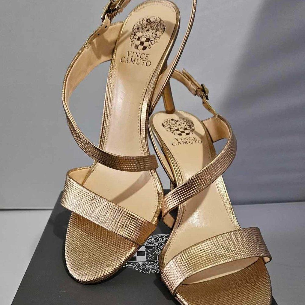 Vince Camuto Sunkissed Bronze Costina 10M